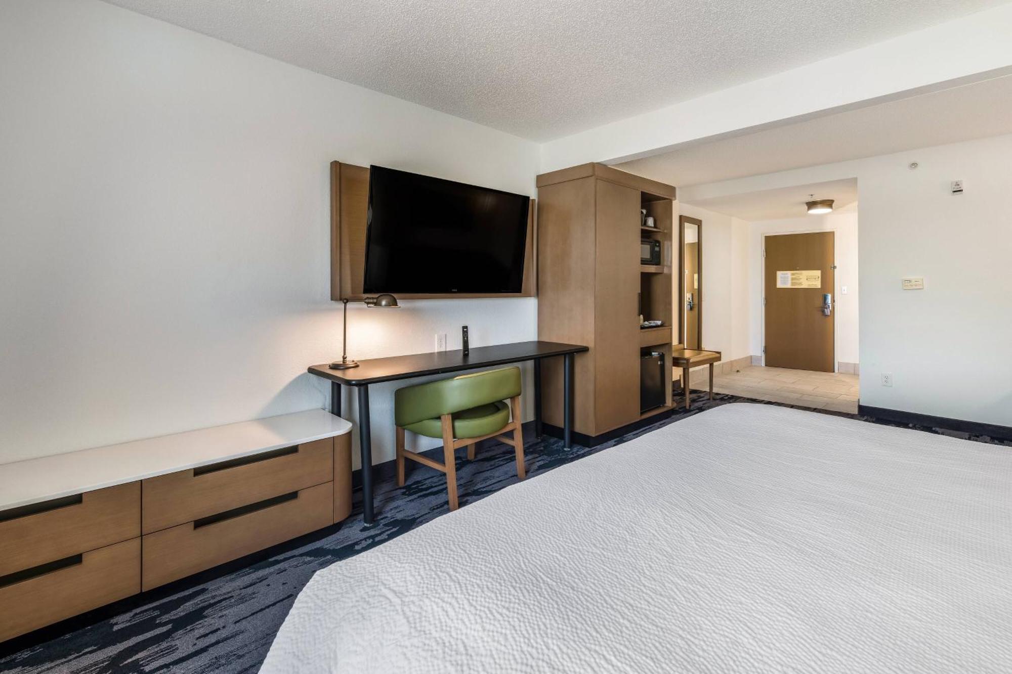 Fairfield By Marriott Inn & Suites Greensboro Coliseum Area Eksteriør bilde